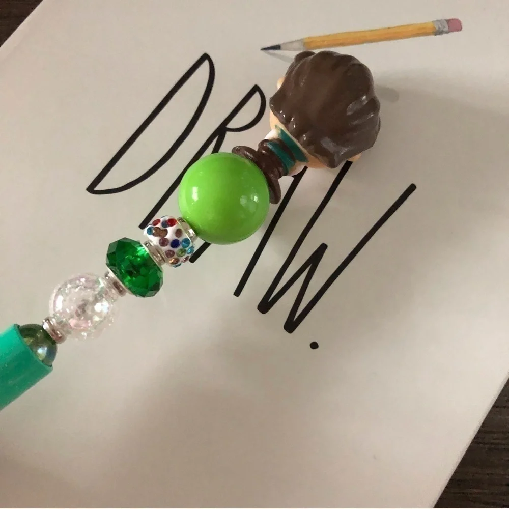 Disney Doorables: Tangled: Flynn Rider handmade beaded pen